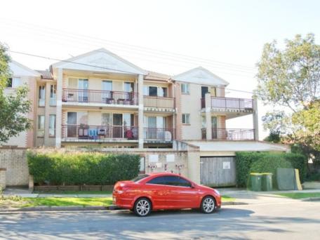 今日悉尼Bankstown 3房2卫2车位整租,$495/week Bankstown 3房2卫2车位整租,$495/week